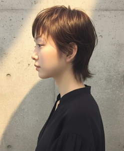 大人ショート　ウルフ　黒髪
