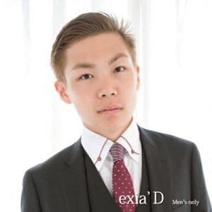 ベリーショートスタイル×ハイトーンカラー×30代/40代