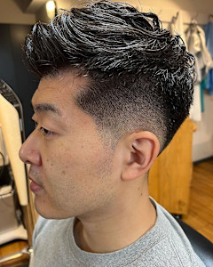 短髪ナチュラルパーマスタイル