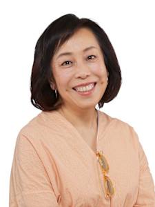 50代・60代をエレガントに◎ミディアムレイヤースタイル - えがお美容室掲載