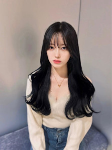 黒髪ウェーブ × モードクラシック[レイヤーカット]