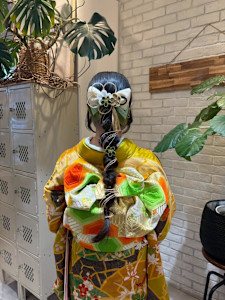 成人式ヘア - VISAGE VIF POWERED BY MONS掲載