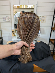 ベージュハイライトカラー