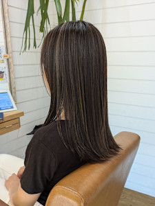 ロングカット×ハイライトカラー