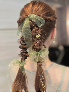 《honoka》ヘアセット/ツイン編みおろし