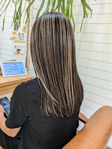ロングカット+ハイライトカラー
