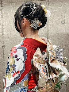 成人式 アップスタイル 和装ヘア タイトお団子 着付け