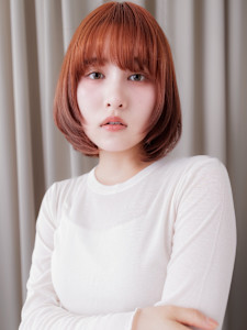 ワインレッド顔周りレイヤーカット小顔シャギーボブ20代30代