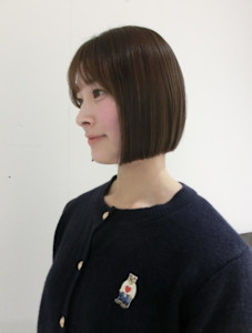 パツっとショートボブ