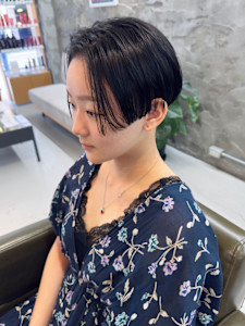 刈り上げハンサムショート