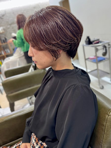 ショートボブ