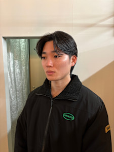 ステップボーンカットメンズヘア/センターパート