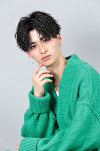 ツイスパセンターパート - LIPPS hair 銀座 【リップスヘア－】掲載