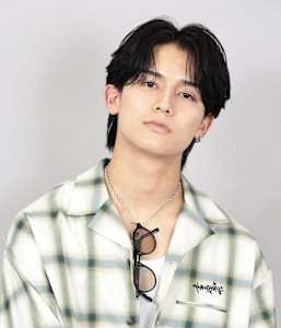 ニュアンスセンターパート - LIPPS hair 銀座 【リップスヘア－】掲載