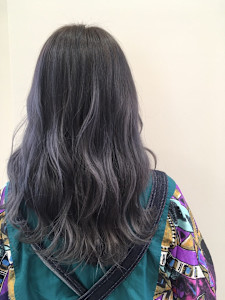 暗めバイオレットグラデーション