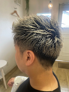 スパイキーショート