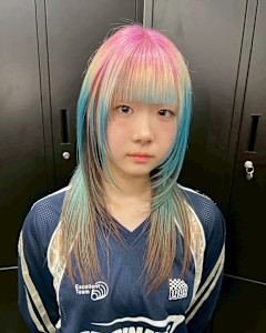 オーダーメイド　デザインカラー　ケアブリーチカラー　ウルフ