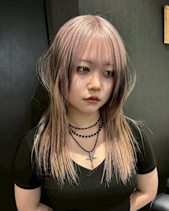 ルーツカラー　デザインカラー　ケアブリーチカラー　ウルフ