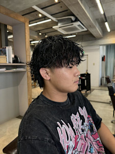 襟足ありの大人メンズパーマ