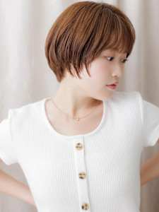 ココアブラウンひし形小顔丸みショートマッシュ20代30代
