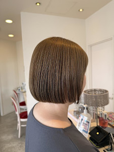 切りっぱなしボブ