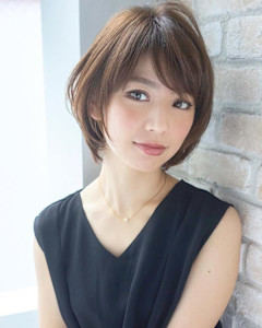 神戸大人のショートボブ・神戸ボブ・大人ショート・白髪ぼかし