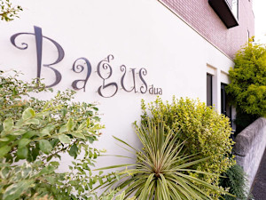 Bagus dua 【バグス ドゥア】(バグス　ドゥア)