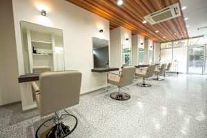 はなはな国分店(ハナハナコクブテン)