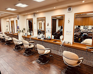 Freez 千鳥橋店 【フリーズ】(フリーズ チドリバシテン)