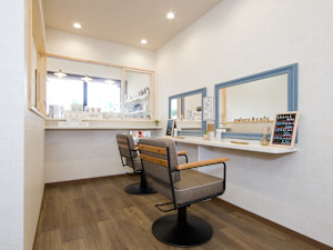 髪質改善 Colors cafe 伊勢崎店(カミシツカイゼン カラーズカフェ イセサキテン)