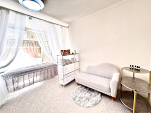 小顔・毛穴ケア専門 Motorihi【モトリヒ】(コガオ ケアナケアセンモン モトリヒ)