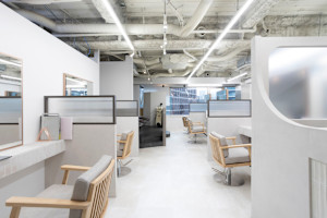 Alea by little 横浜(アーレアバイリトル)