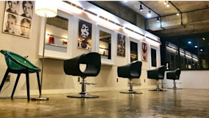 YAE MATSUYAMA(ヤエ　マツヤマ)