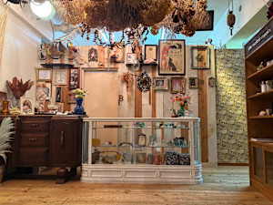 BRAVE hair&eyelash(ブレイブ)