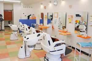 シェービング&眉毛カット 花花須磨店(シェービングアンドマユゲカット ハナハナスマテン)