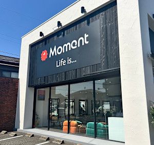 Life is...Moment 浜松富塚店(ライフイズモーメントハママツトミツカテン)