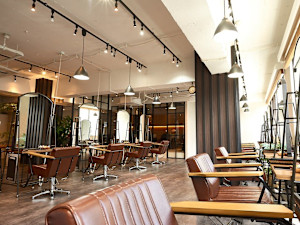 newi hair&treatment grande 横浜【ネウィ】(ネウィ　ヘアアンドトリートメント　グランデ　ヨコハマ)