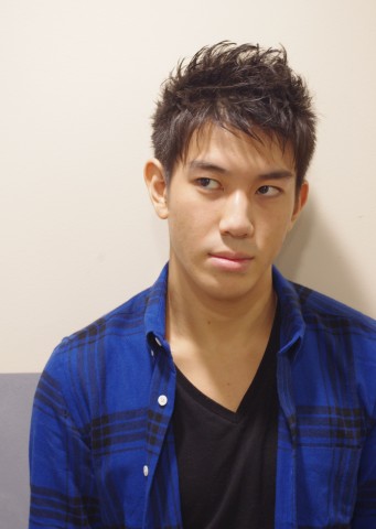 スポーツ好きな人におすすめのダークアッシュショート