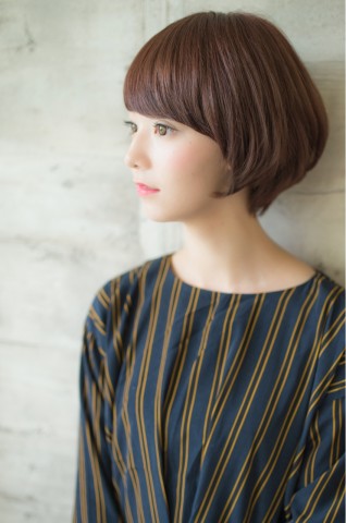 綺麗なシルエットの上品ヘア