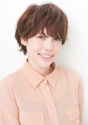 外国人風くせ毛ショート
