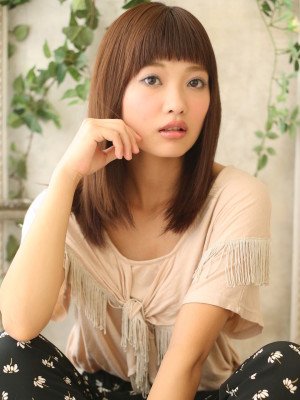 ちょっと斬新な冒険前髪パッツンスタイルでオシャレに【巣鴨店】 ちょっと斬新な冒険前髪パッツンスタイルでオシャレに【巣鴨店】