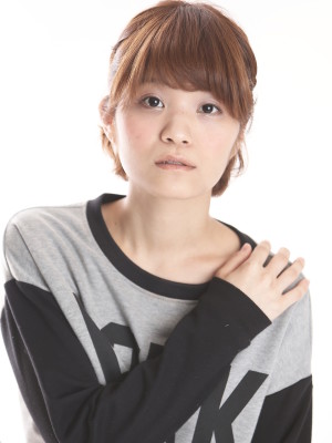 美しい煌やきを演出する艶ボブ★編み込みアレンジ