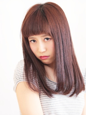 ナチュラルストレートのツヤツヤ☆セミディ☆