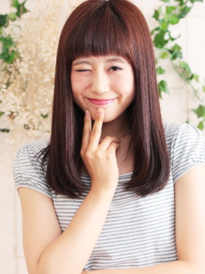 ナチュラルストレートのツヤツヤ☆セミディ☆