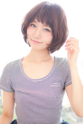 顔周りを包み込むショートボブ【H-140】