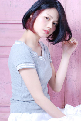 「ピンクインナーカラー艶ボブ」早崎陽一