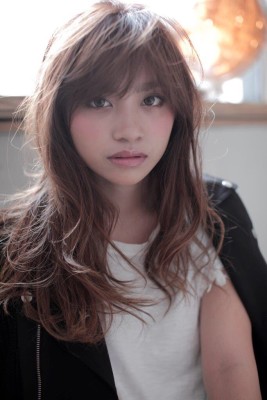 ヘルシーロングヘアー