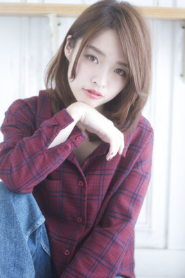 耳掛けも可愛いワンカール大人ミディ