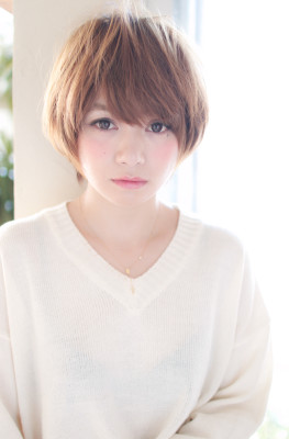 フェイスラインで可愛くなれるショートヘア【H-187】