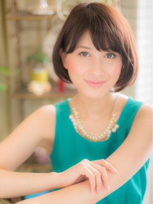 耳かけもオシャレ♪フェミニン大人ボブ2